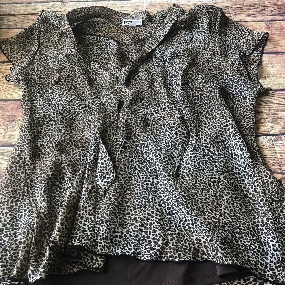 I.N Studio Woman Brown Leopard Print Blouse Women’s Size 1X